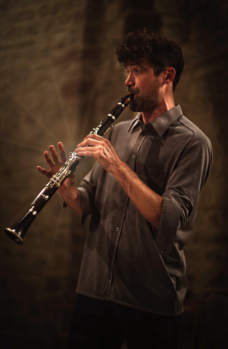 Series of images taken by Steve Cushing on Carl Zeiss Jena Biotar 75 mm f1.5 and mirrorless camera using old lens and homemade adapter. 