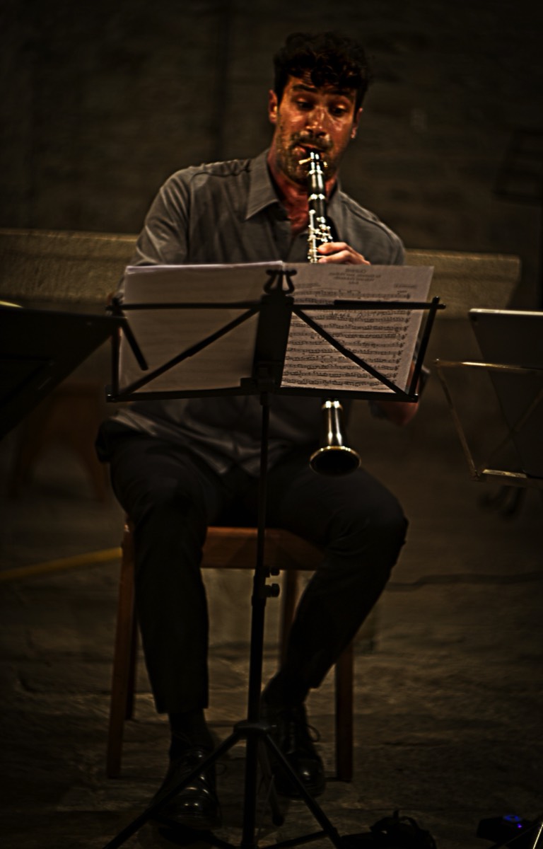 Series of images taken by Steve Cushing on Carl Zeiss Jena Biotar 75 mm f1.5 and mirrorless camera using old lens and homemade adapter. 