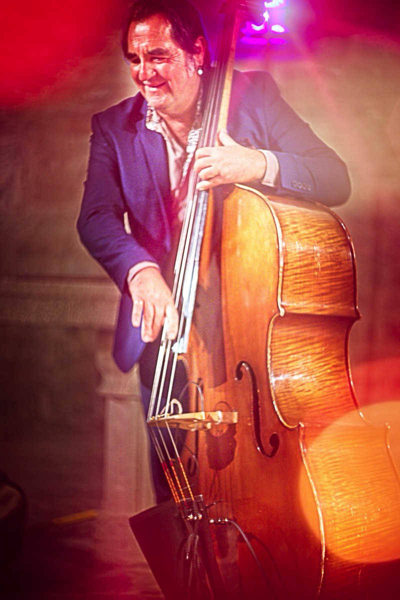 Series of images taken by Steve Cushing on Carl Zeiss Jena Biotar 75 mm f1.5 and mirrorless camera using old lens and homemade adapter. 