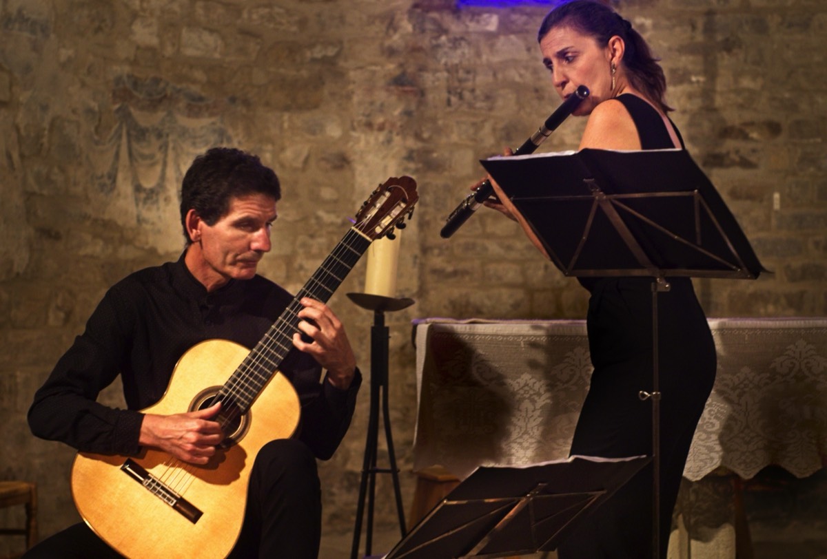 Series of images taken by Steve Cushing on Carl Zeiss Jena Biotar 75 mm f1.5 and mirrorless camera using old lens and homemade adapter. 