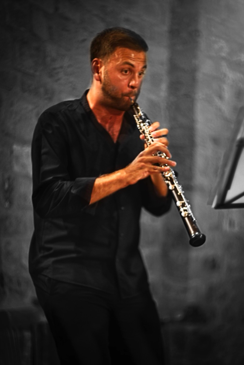 Series of images taken by Steve Cushing on Carl Zeiss Jena Biotar 75 mm f1.5 and mirrorless camera using old lens and homemade adapter. 